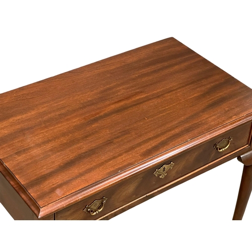 A late 18th Century George III mahogany lowboy side table, circa 1780. 76.5cm x 46cm x 71cm - Image 5 of 6