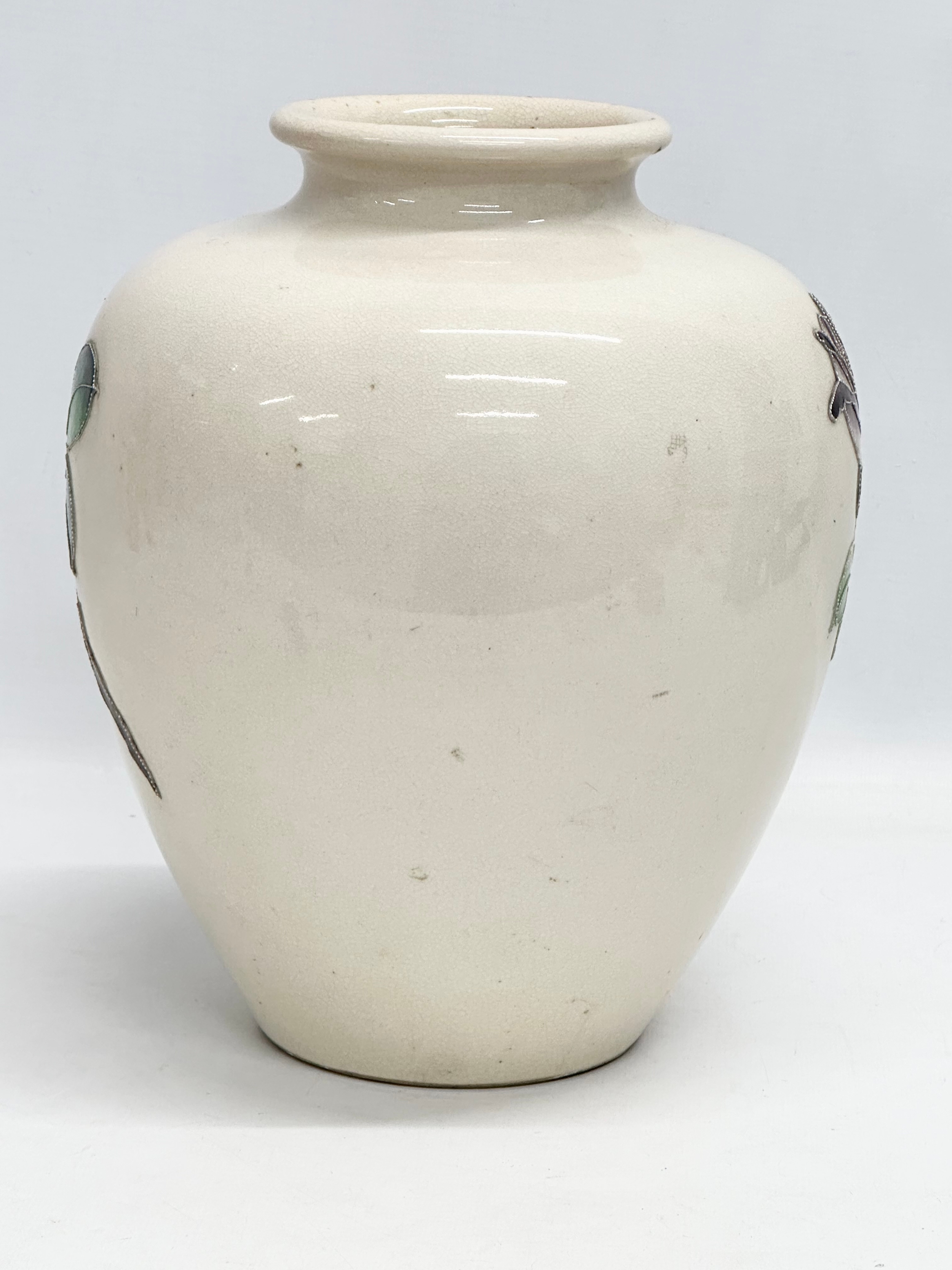 A large crackle glazed pottery vase with enamelled flower decoration. Early/Mid 20th century. - Image 4 of 5