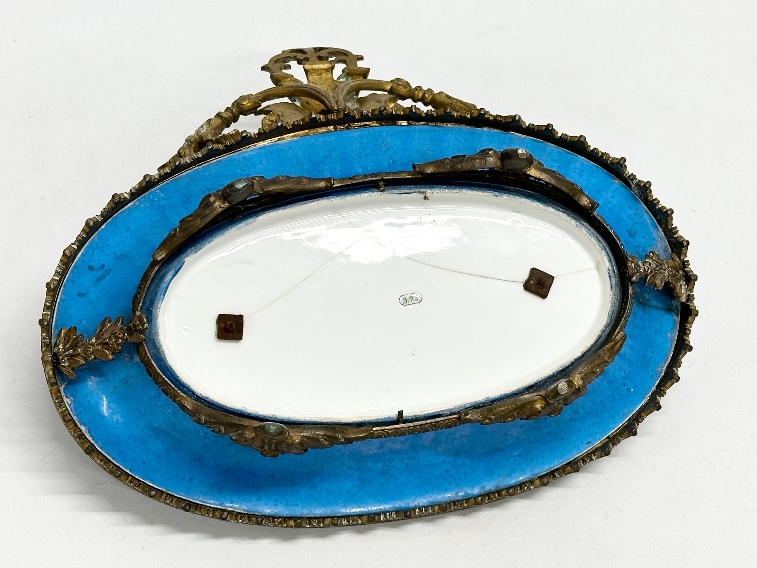 A late 19th century French ornate brass framed inkwell stand with hand painted porcelain bowl. - Image 9 of 12