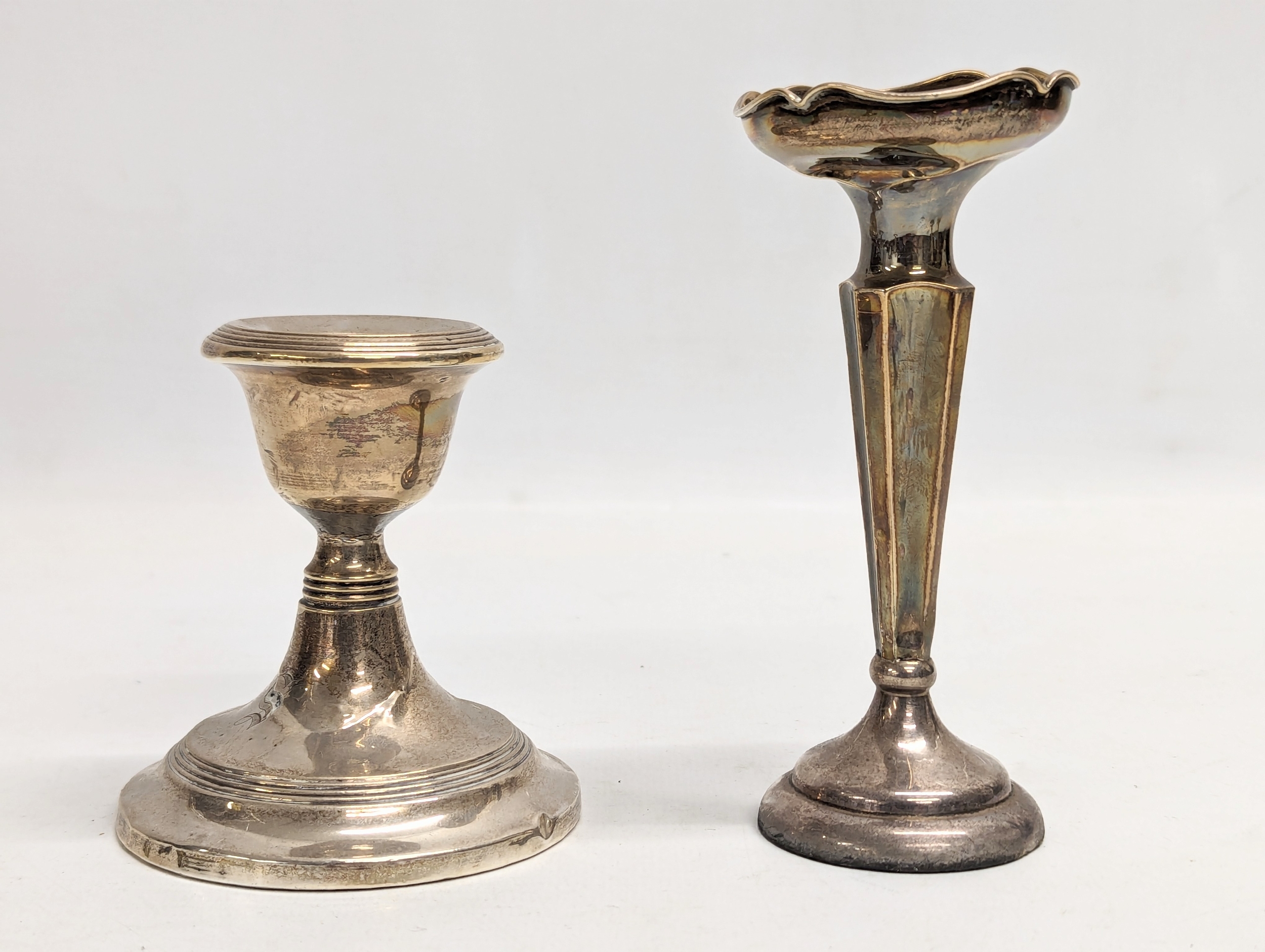 A quantity of early 20th century silver candlesticks. Tallest measures 14cm. - Image 3 of 4