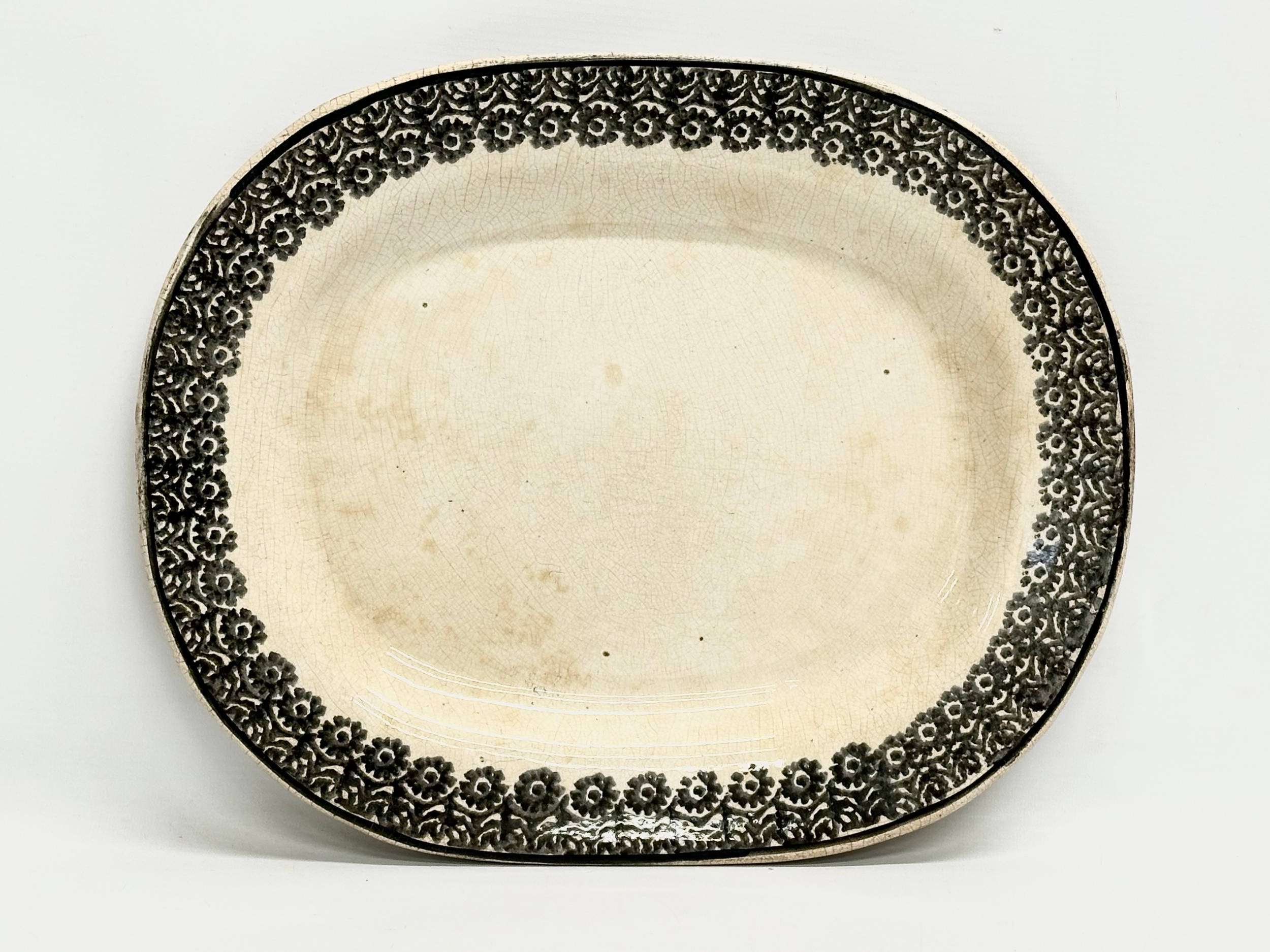 A collection of Mid 19th Century Sponge Ware. A Sponge Ware meat platter 39x32cm. A Sponge Ware bowl - Image 2 of 10