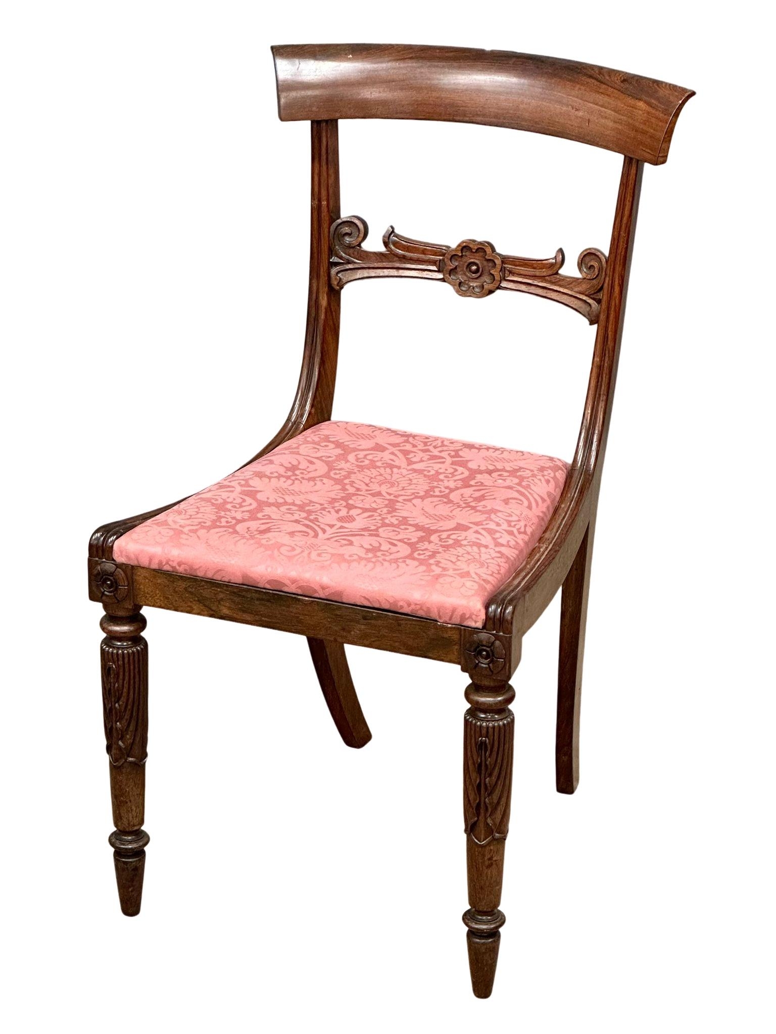 A pair of good quality William IV rosewood bar back chairs. Circa 1830. - Image 4 of 4