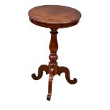 A Victorian mahogany pedestal table. 47x74cm