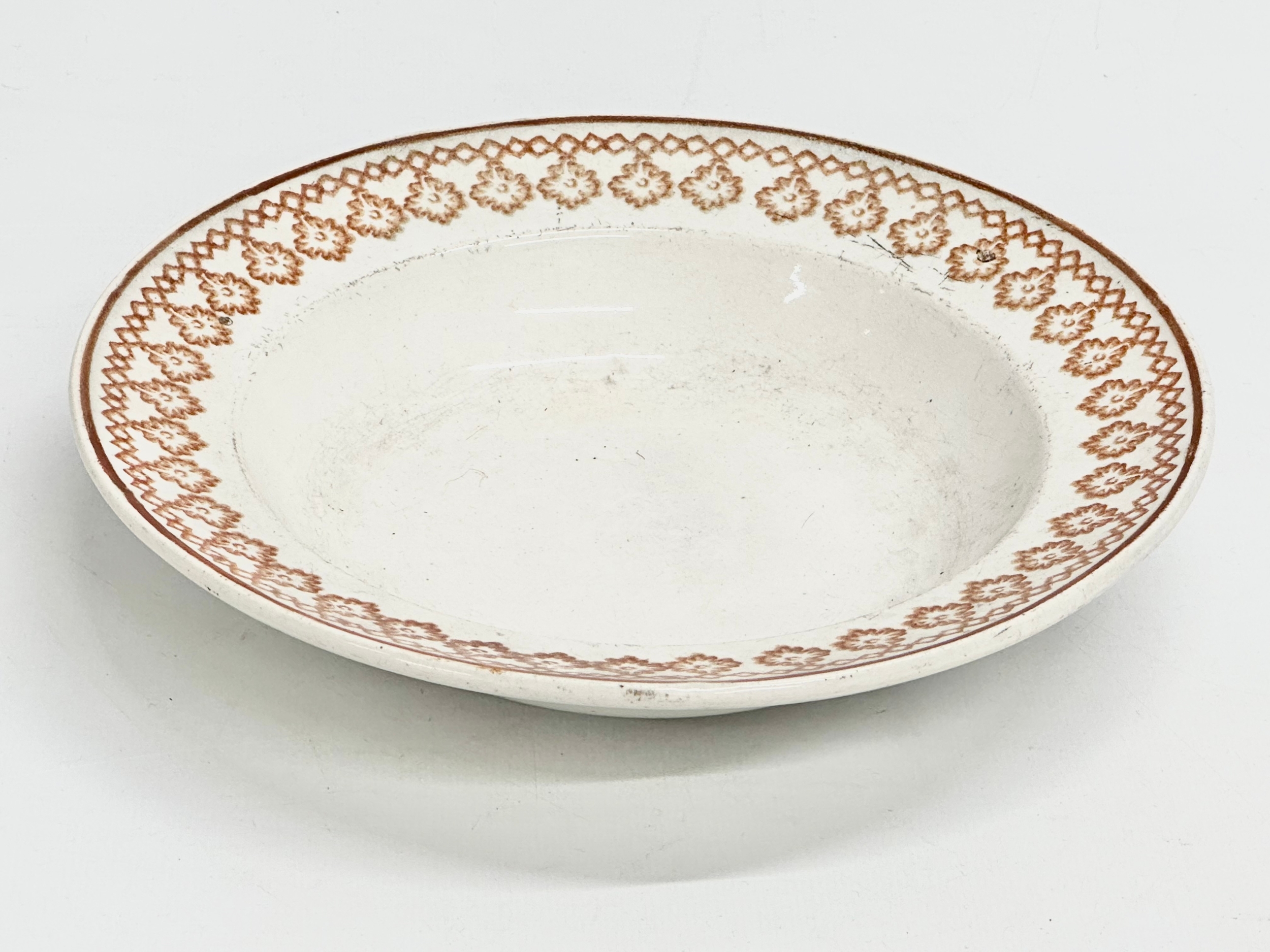 A collection of Mid 19th Century Sponge Ware. A Sponge Ware meat platter 39x32cm. A Sponge Ware bowl - Image 8 of 10