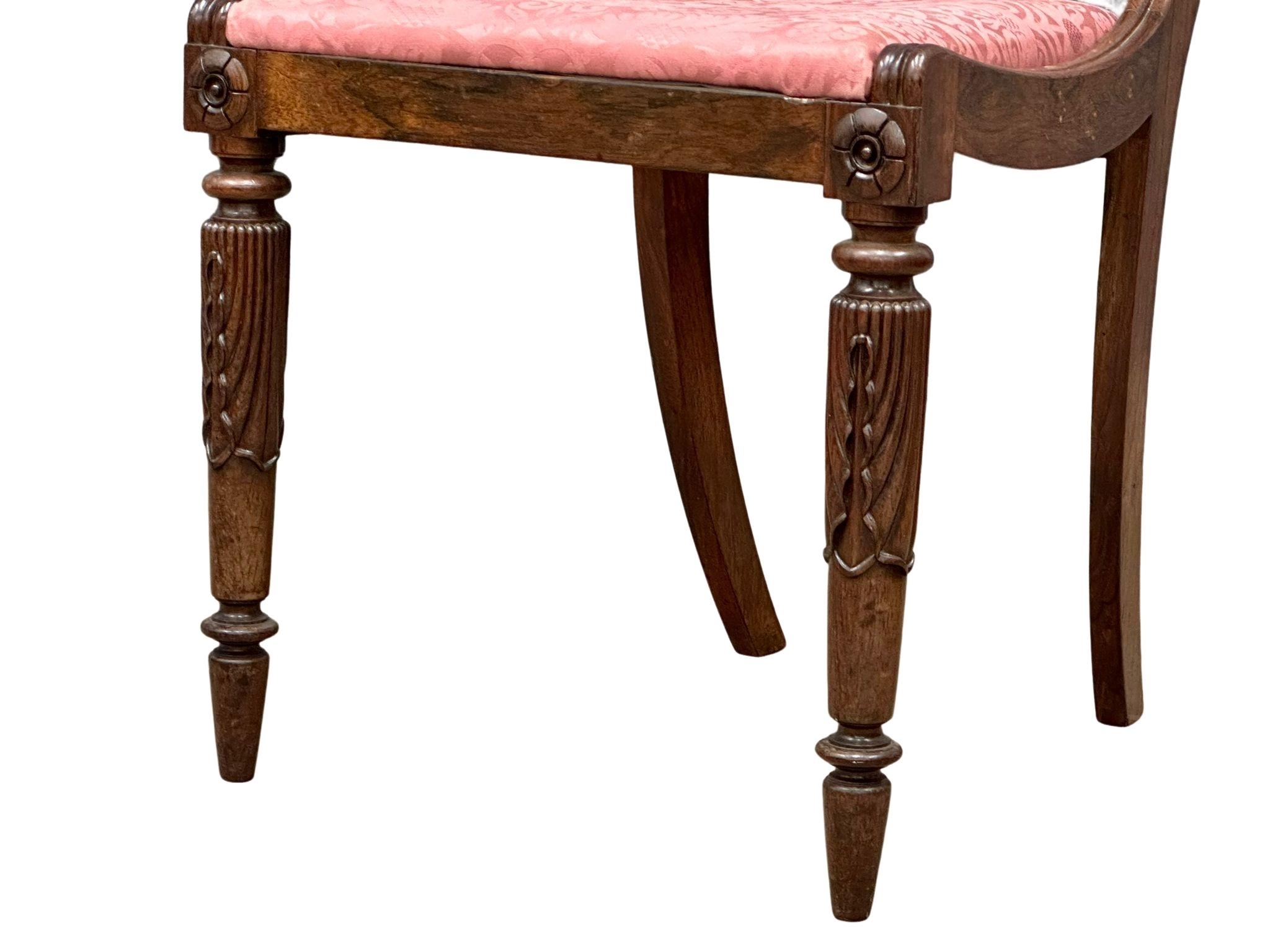 A pair of good quality William IV rosewood bar back chairs. Circa 1830. - Image 2 of 4