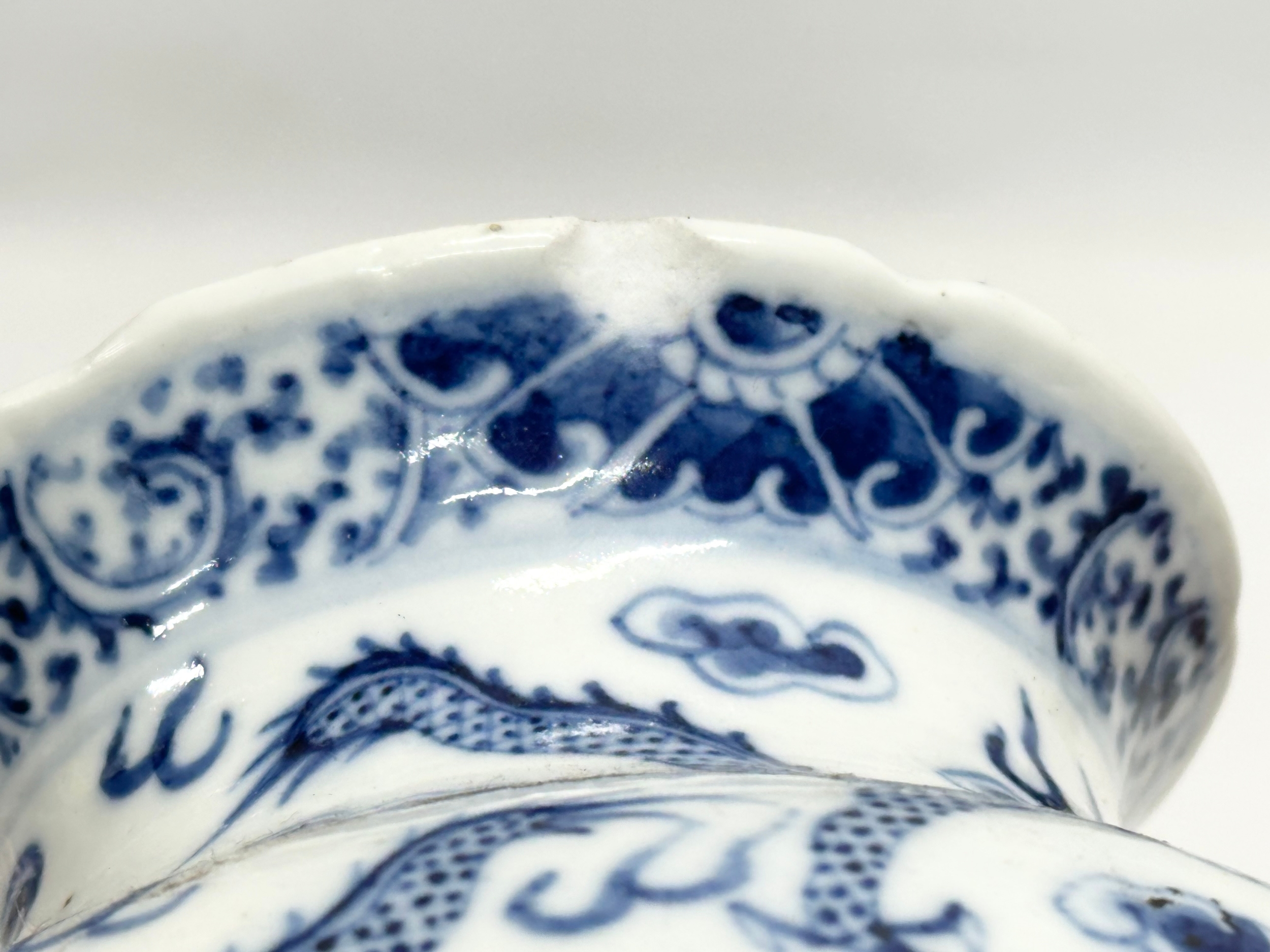 A collection of 18th and 19th Century Chinese and Japanese pottery. A Late 18th Century Chinese - Image 27 of 44