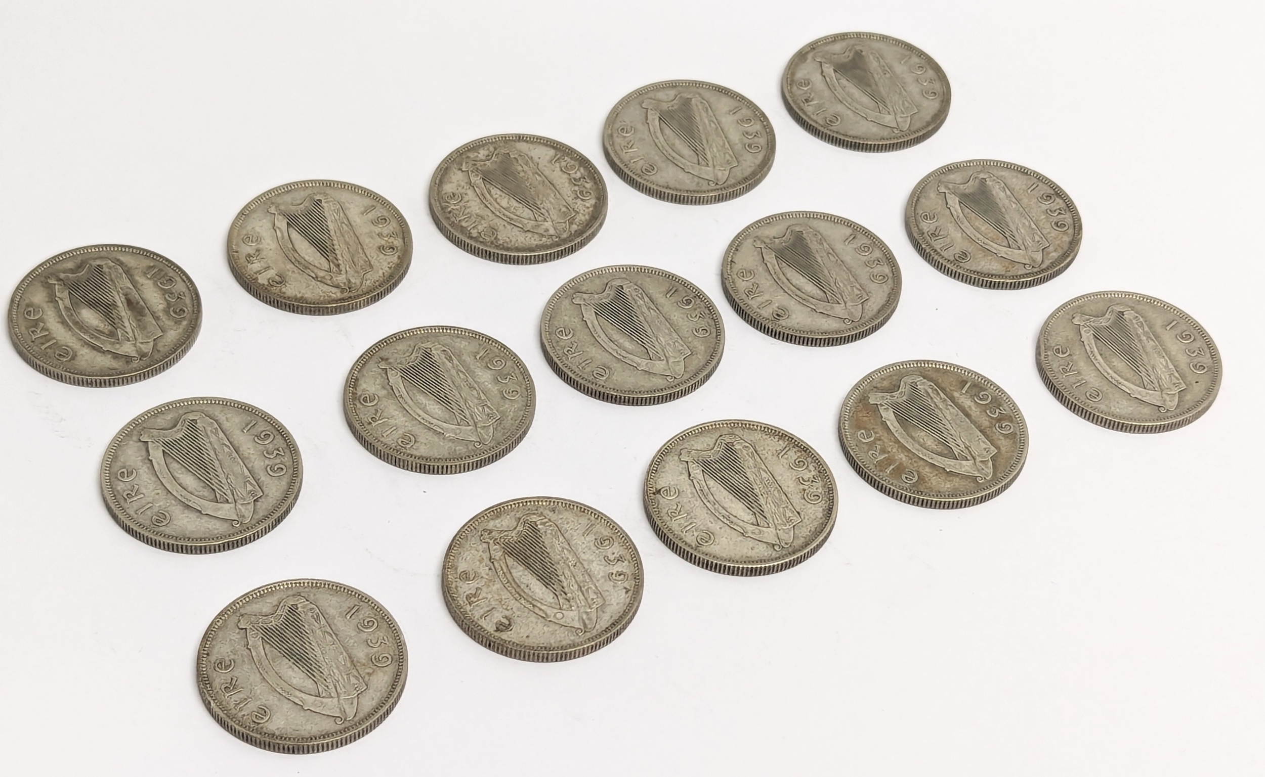 A quantity of 1939 Irish silver Florins / Floirins. Total weight 168.9g - Image 2 of 2