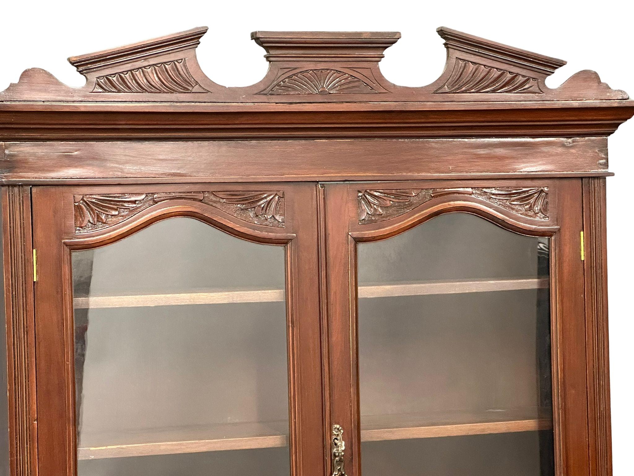 A large late Victorian mahogany secretaire bookcase, circa 1890. 120x44x217cm 11 - Bild 2 aus 5