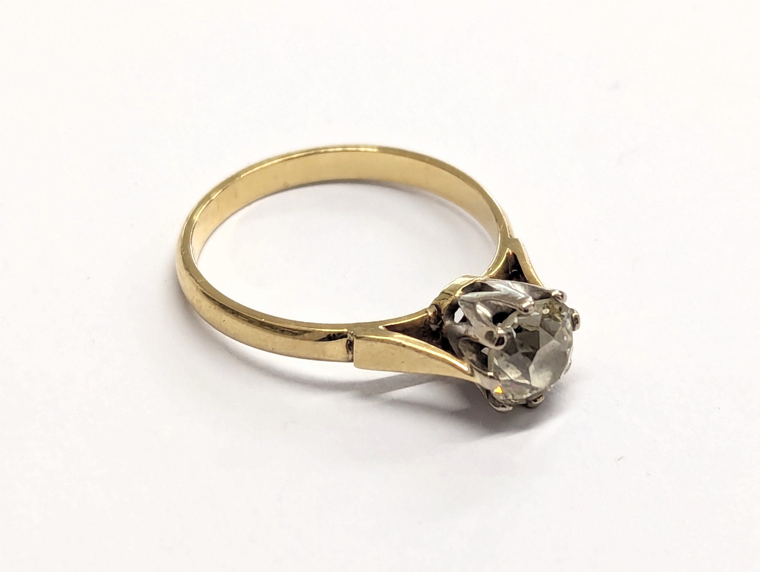 An 18ct gold, Victorian rose cut diamond solitaire ring. Diamond is 1.20ct. UK size P. - Image 3 of 4