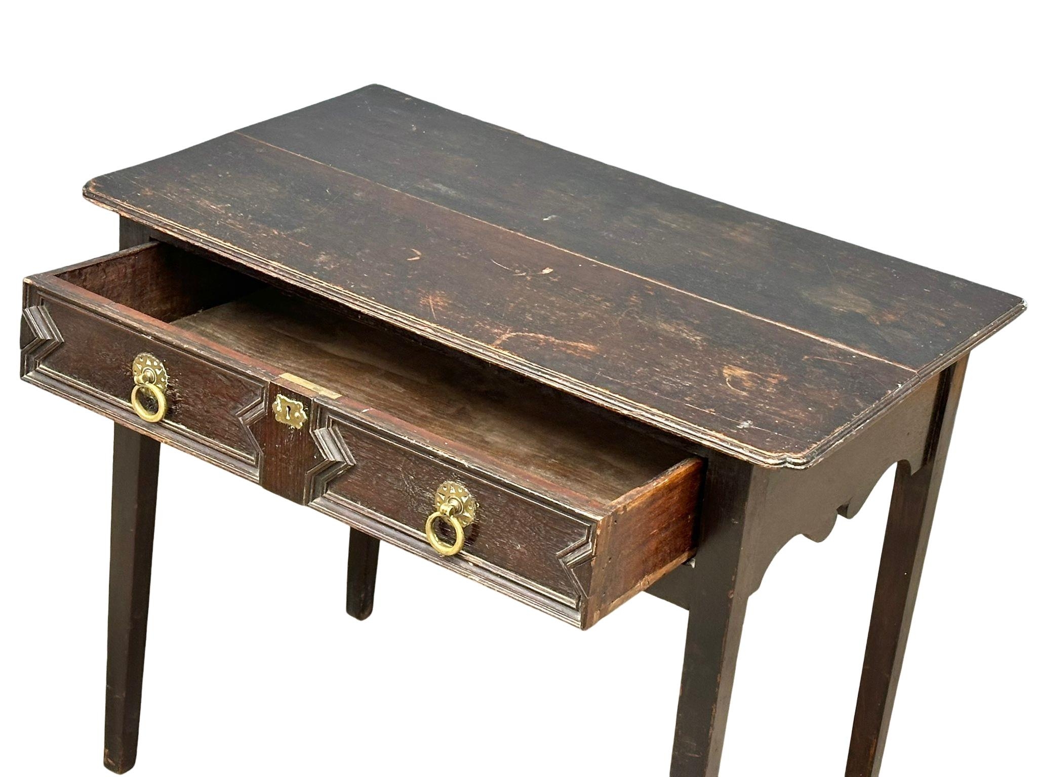 A Mid 19th century oak side table in the 17th century style. Circa 1830-1850. 89x53x75cm 1 - Image 3 of 8