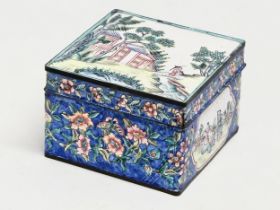 An Early 20th Century Chinese Canton Cloisonné Enamel trinket box. Circa 1900. 9.5x9.5x5.5cm