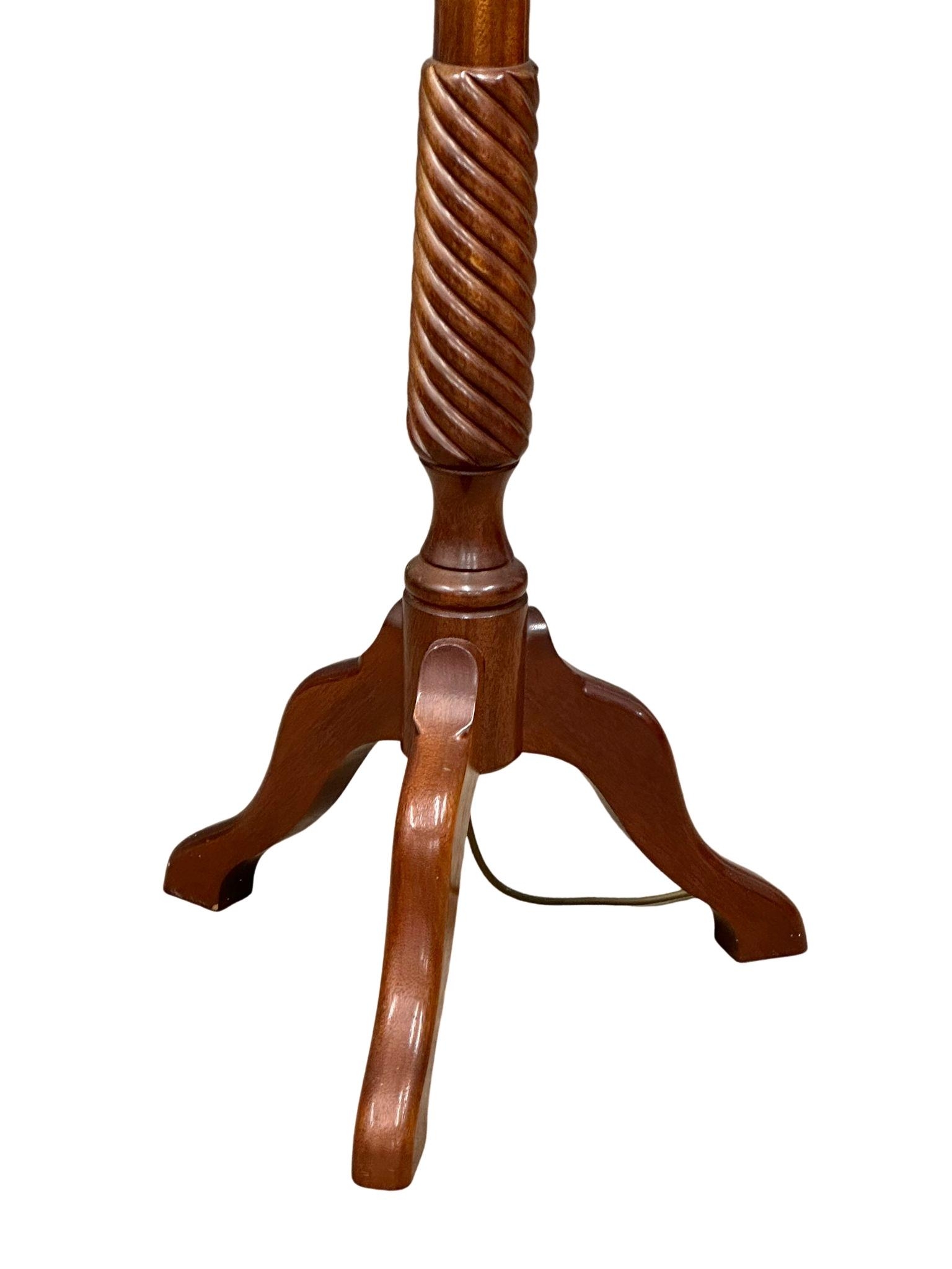 A mahogany standard lamp. 175cm - Image 3 of 4