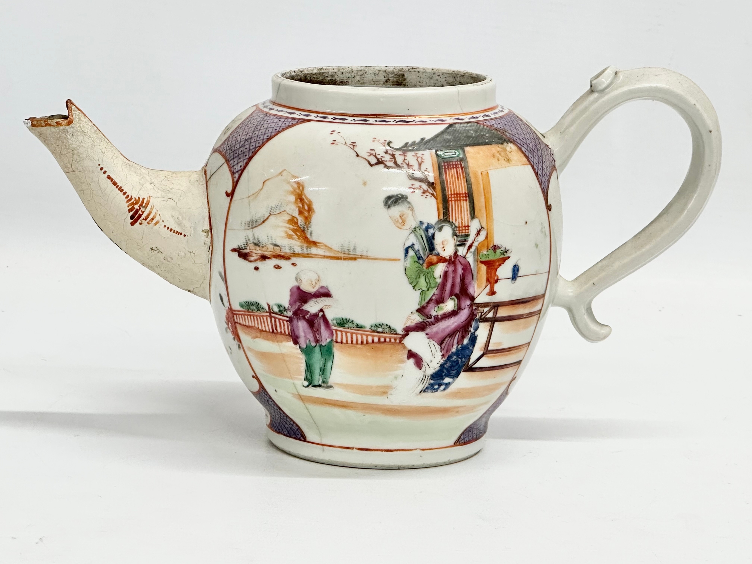 A collection of 18th and 19th Century Chinese and Japanese pottery. A Late 18th Century Chinese - Image 30 of 44
