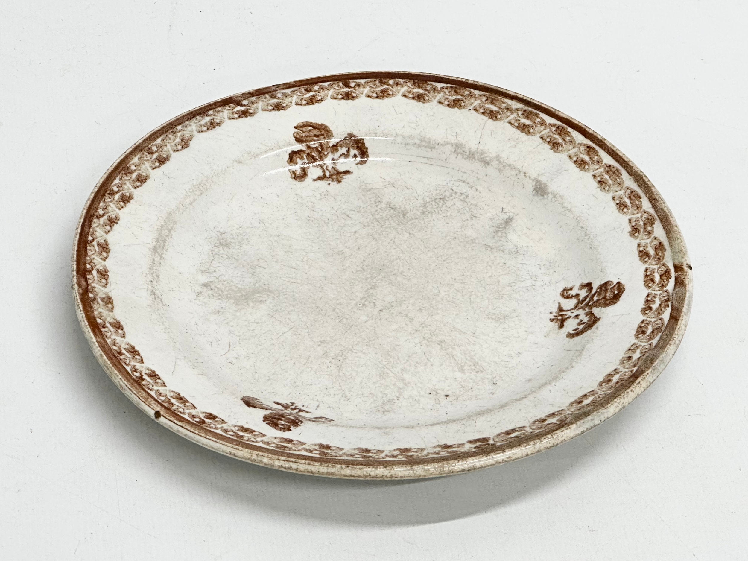 A collection of Mid 19th Century Sponge Ware. A Sponge Ware meat platter 39x32cm. A Sponge Ware bowl - Image 10 of 10