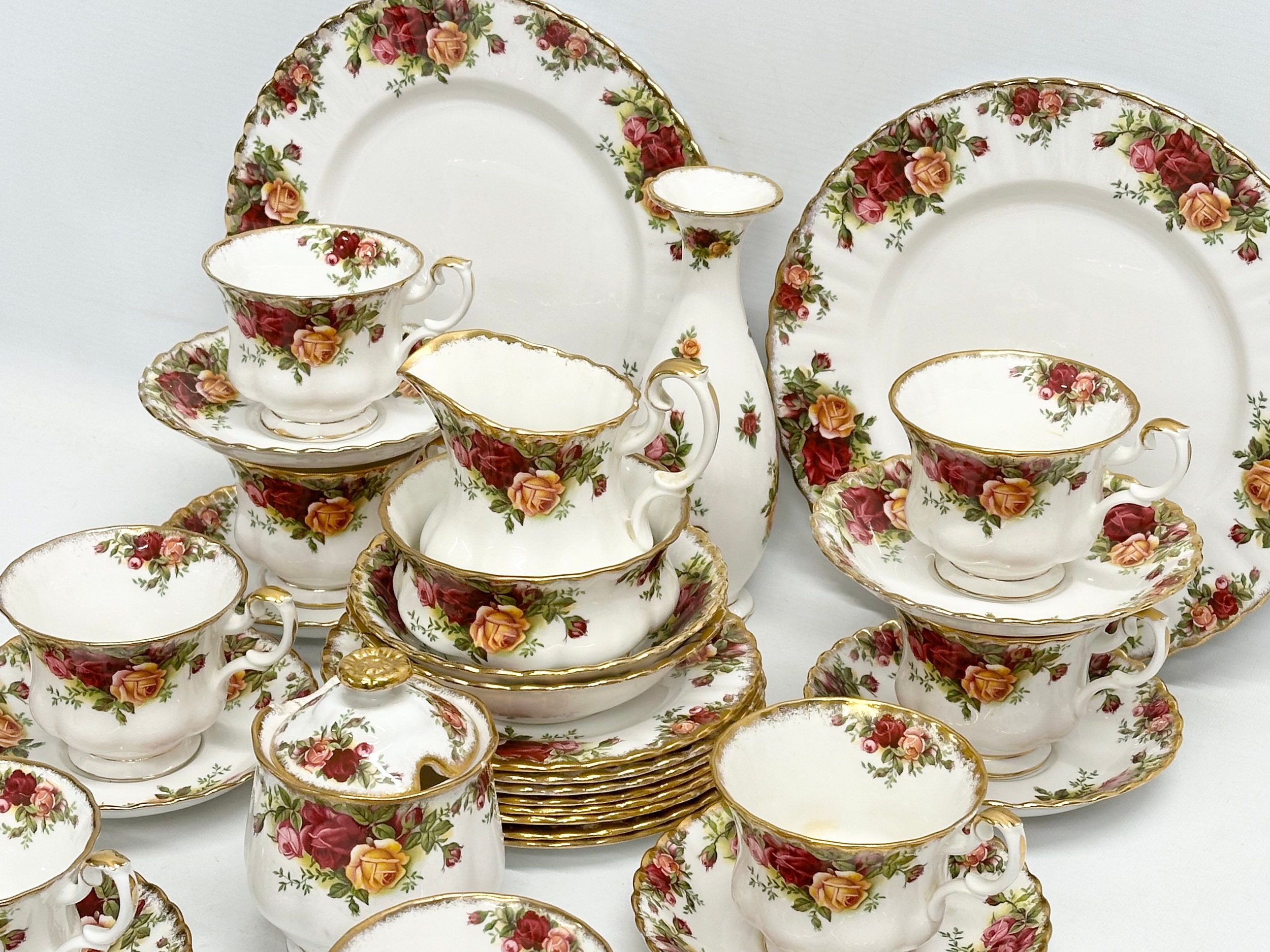 32 piece of Royal Albert ‘Old Country Roses’ tea service. 2 salad plates, a vase, sugar bowl with - Image 2 of 6