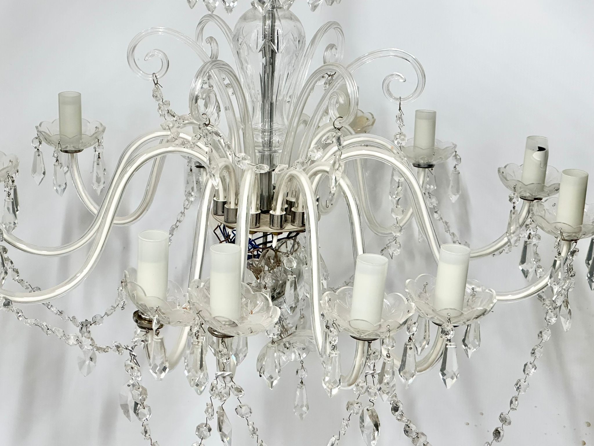 A large glass and plastic chandelier. - Image 2 of 2