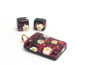 A Murano Glass Millefiori pendant and earring set