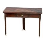 A George III mahogany turnover tea table with drawer. Circa 1790-1800. 107x53x72cm