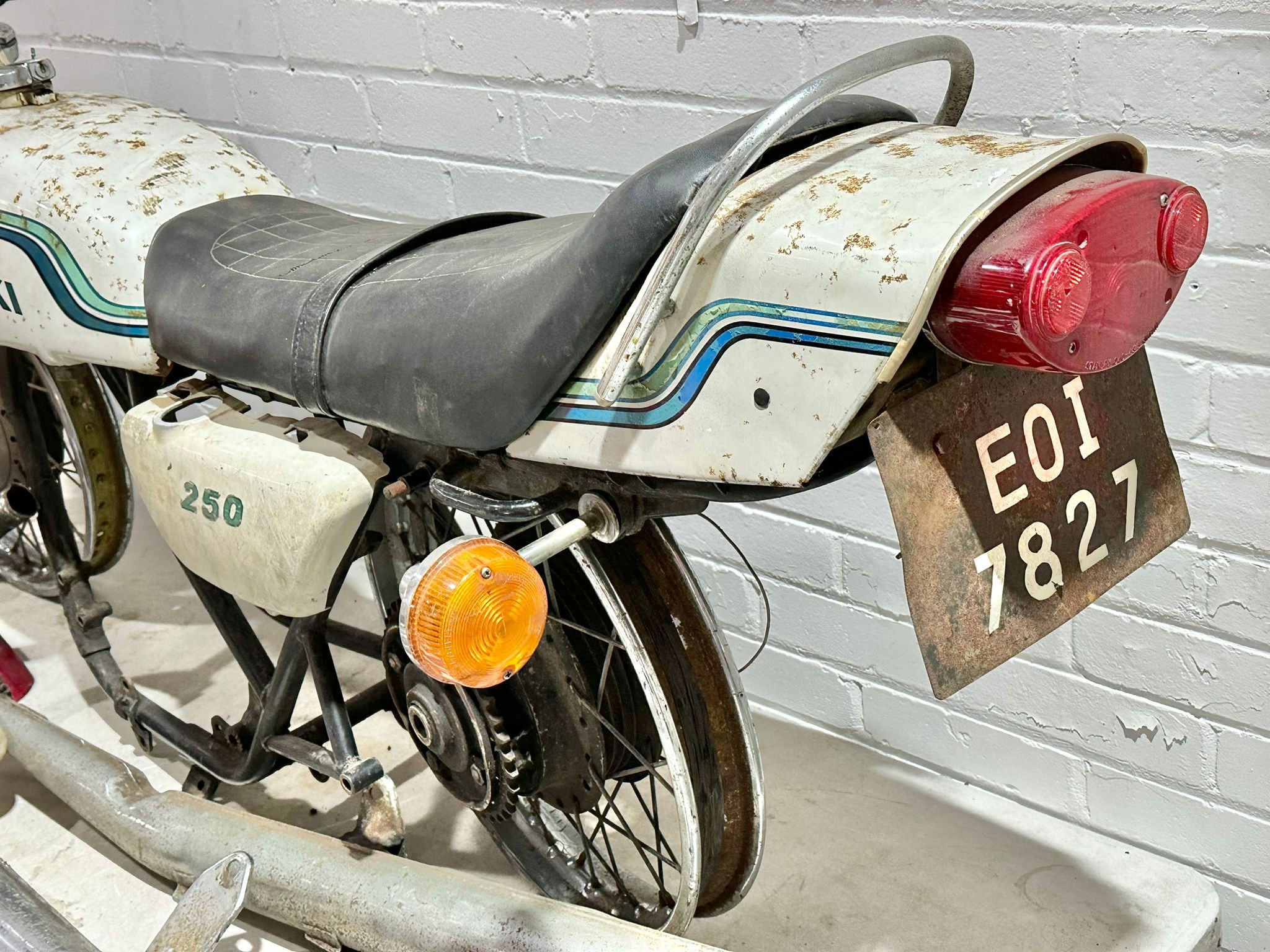 Kawasaki S1 250 White Ghost 2 stroke Frame 1972, with parts, engine and documents - Image 23 of 28