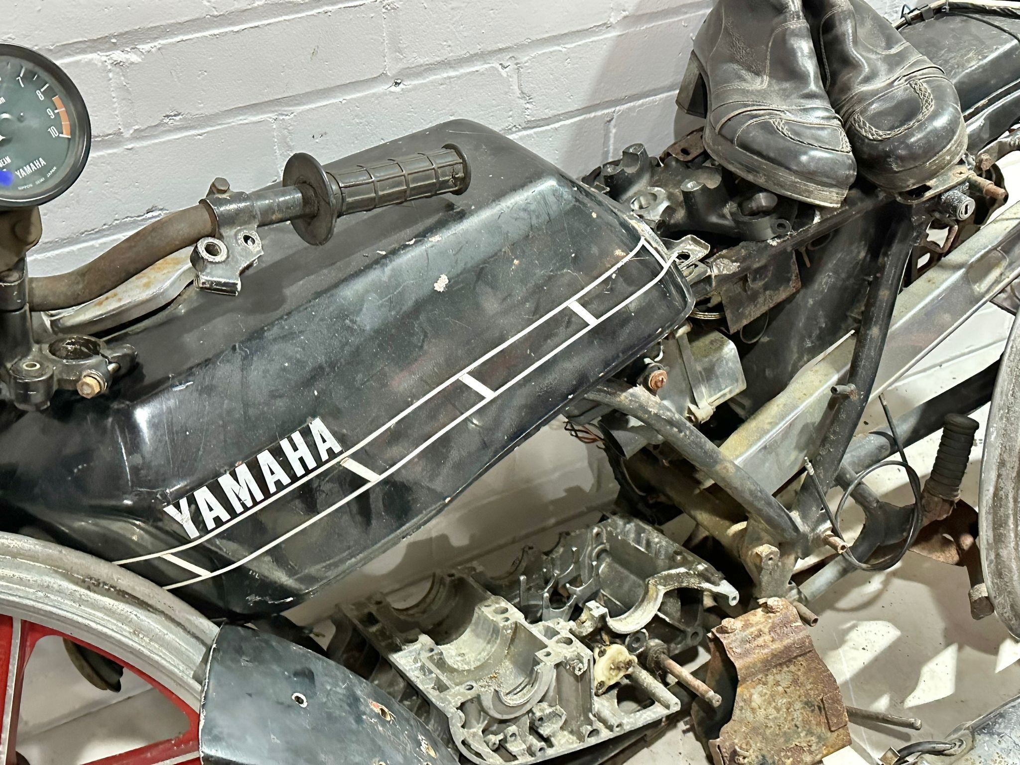 Yamaha RD250 Aircool frame with parts. - Bild 22 aus 28