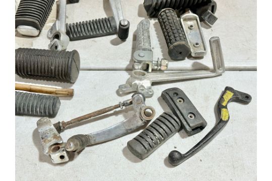 A sundry lot of various motorbike electrical parts with foot rests etc - Image 10 of 14