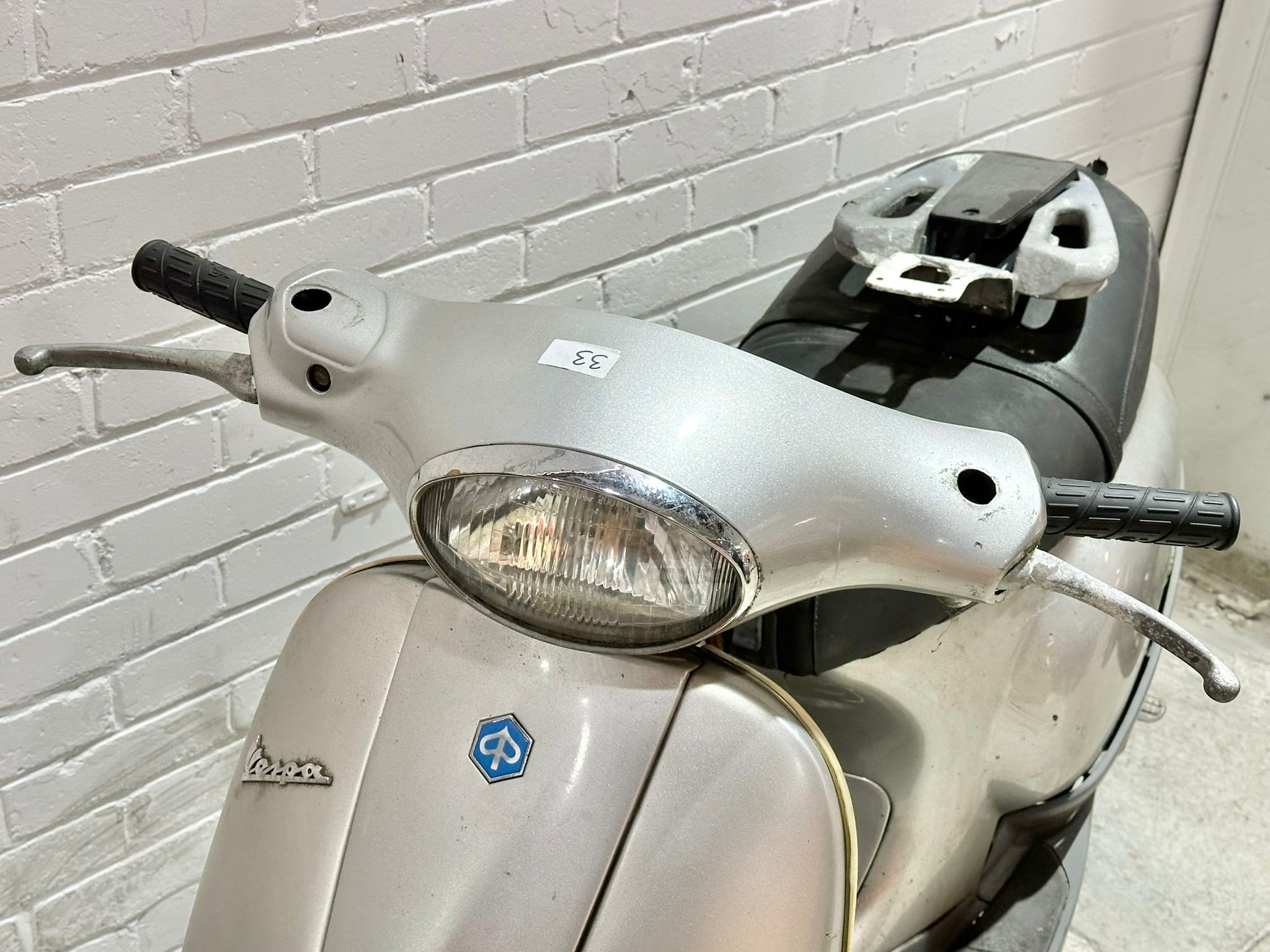 A Piaggio 50, with Documents. - Bild 4 aus 10