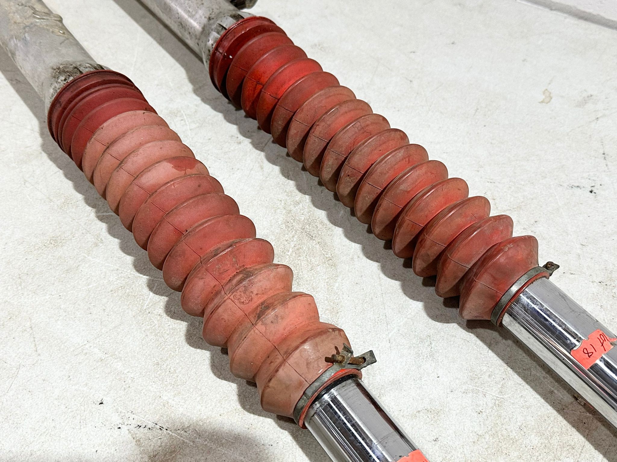 A pair of Honda MTX 125 forks - Image 3 of 7