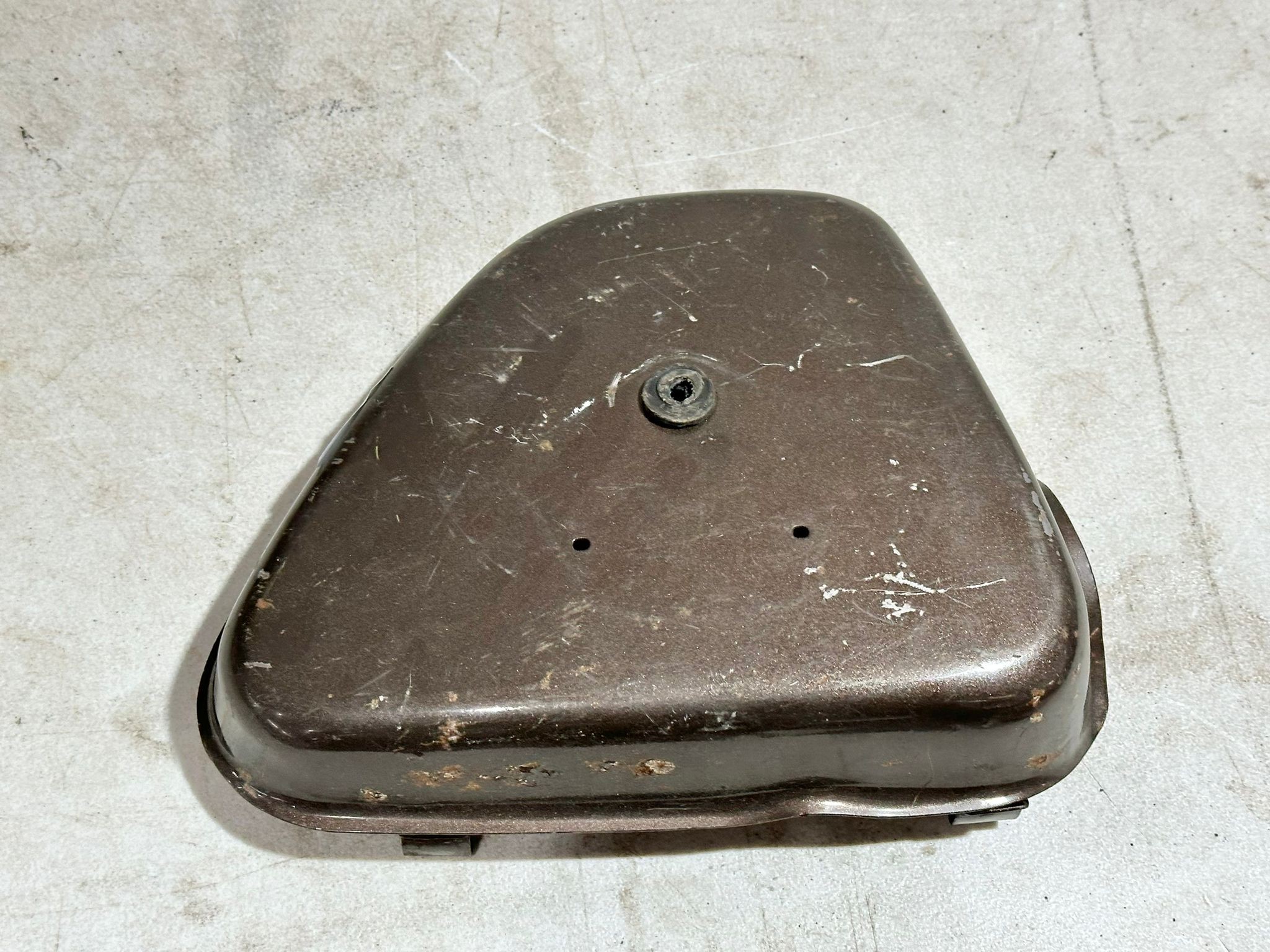 A Honda CB450 tank and side panel - Image 4 of 7