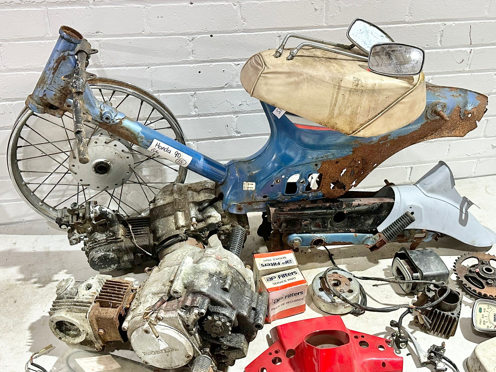 A Honda 90 cub frame with parts - Image 25 of 26