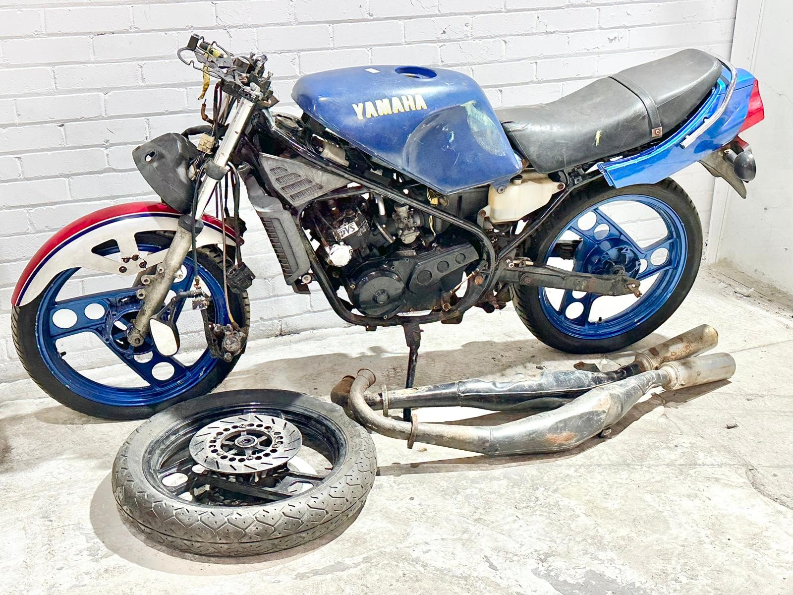 A Yamaha RD350 LC 31K with parts