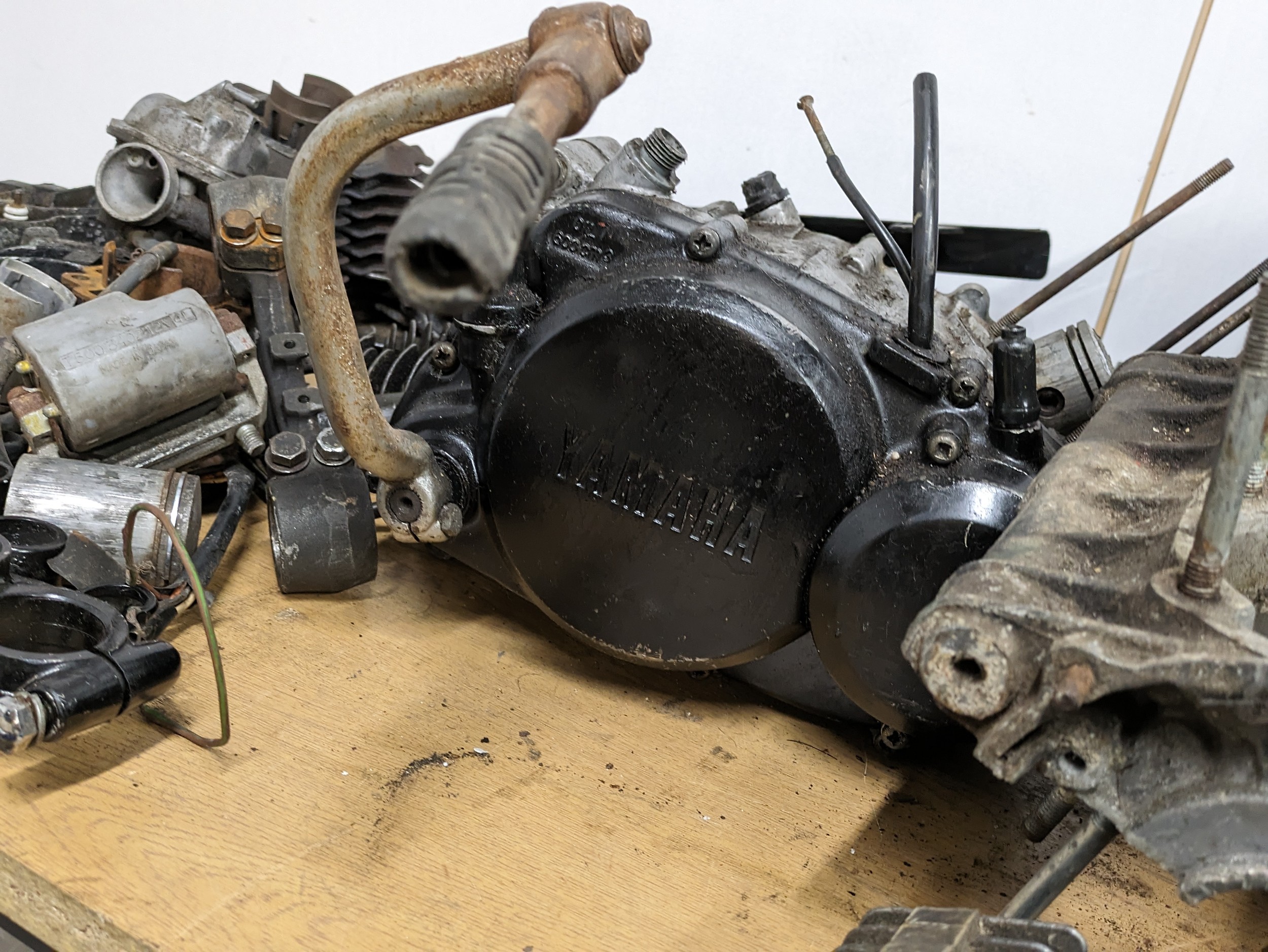 A quantity of motorbike engine parts, Yamaha etc - Image 8 of 9