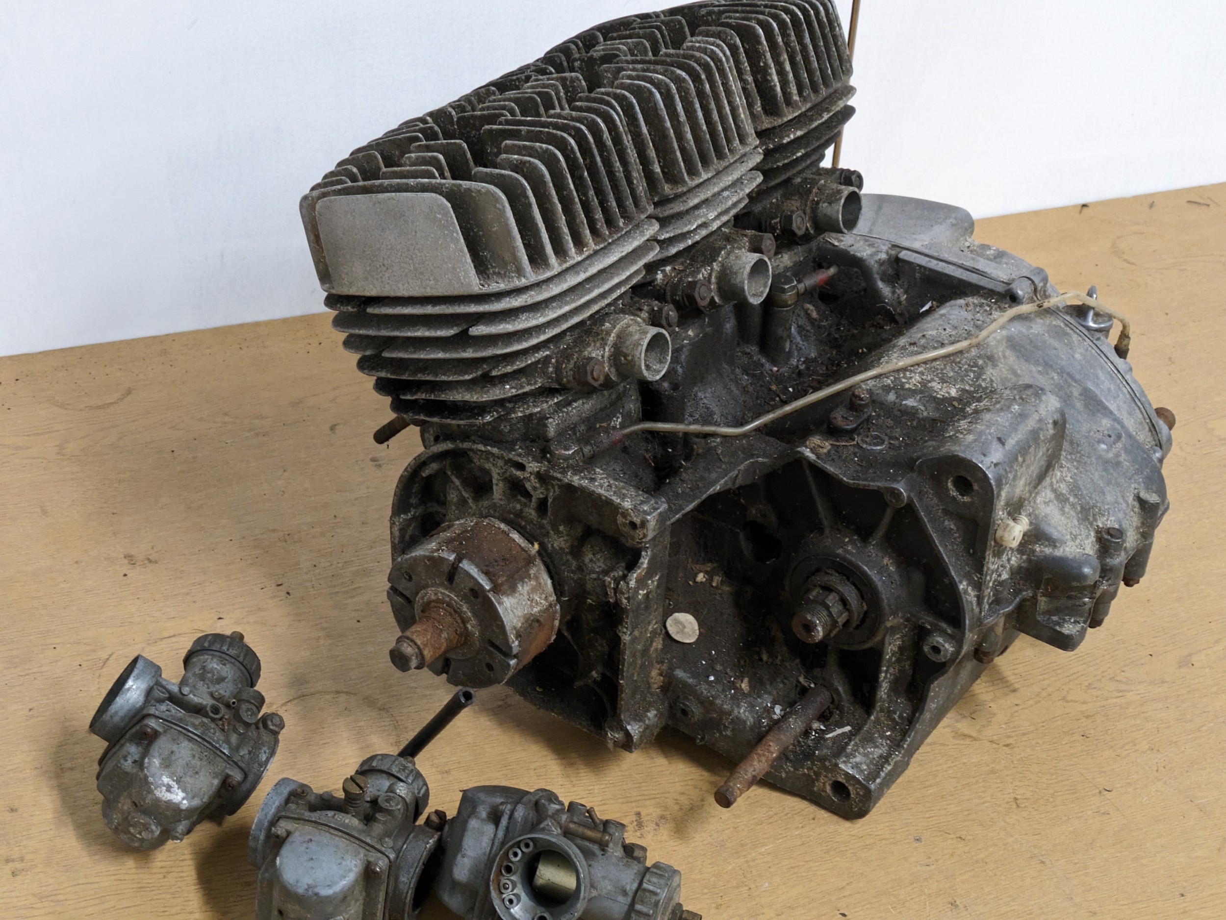 A Kawasaki triple engine - Bild 6 aus 7