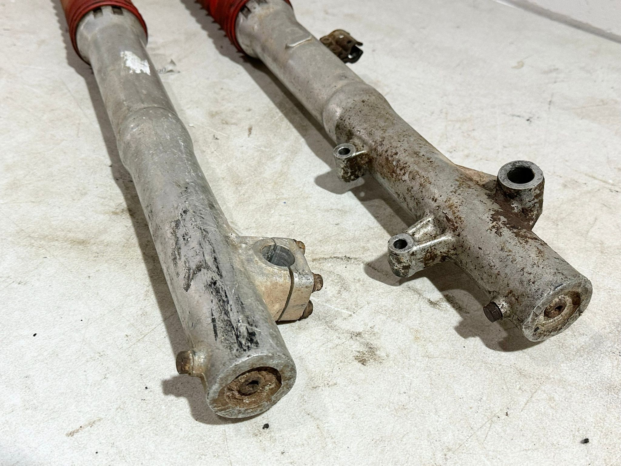 A pair of Honda MTX 125 forks - Image 6 of 7