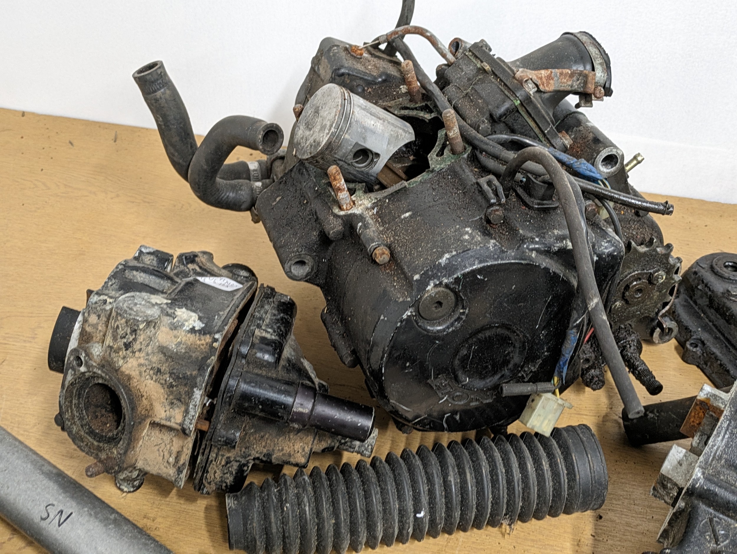 A quantity of Honda MTX 125 parts - Image 2 of 8