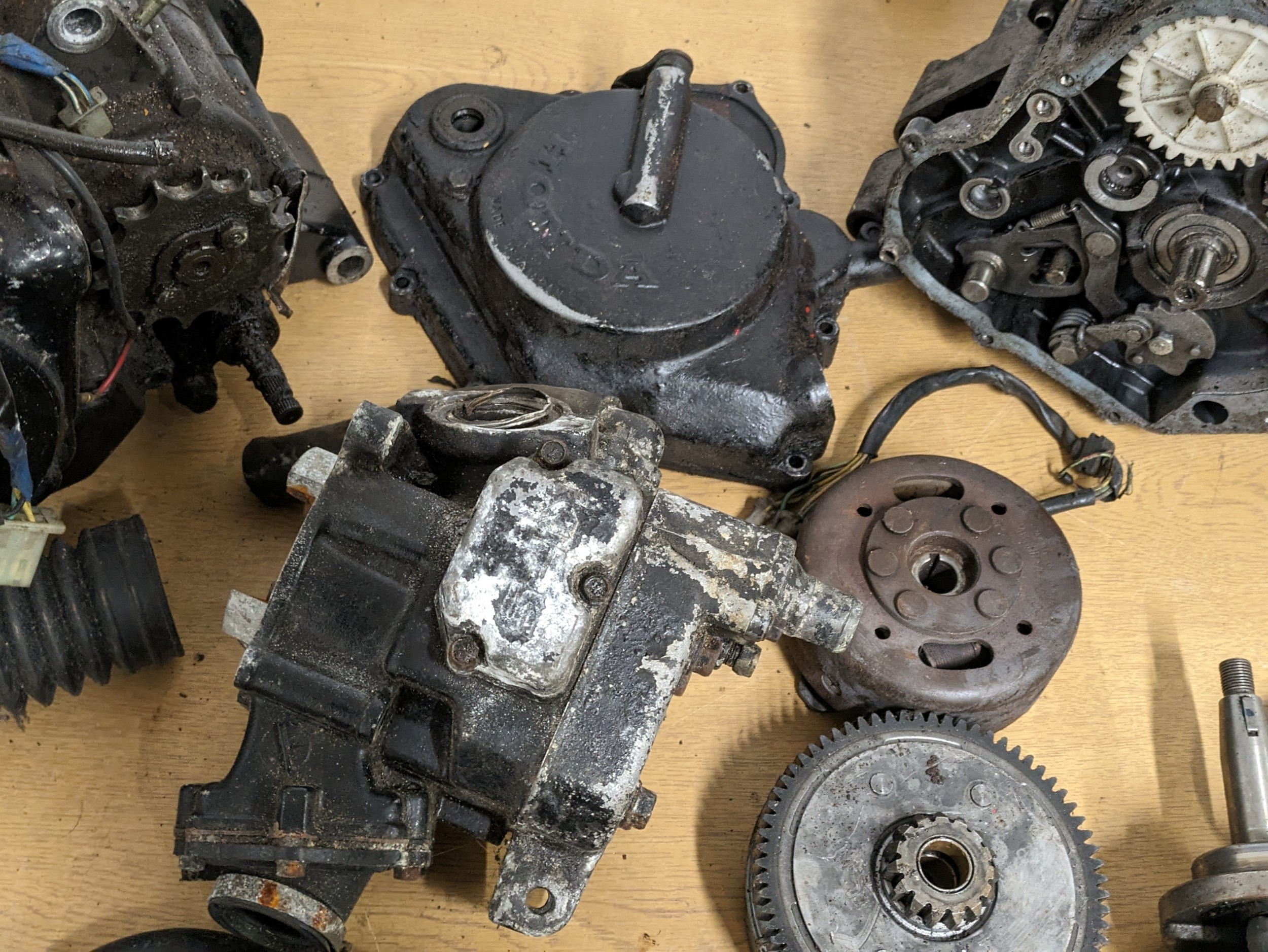 A quantity of Honda MTX 125 parts - Image 5 of 8