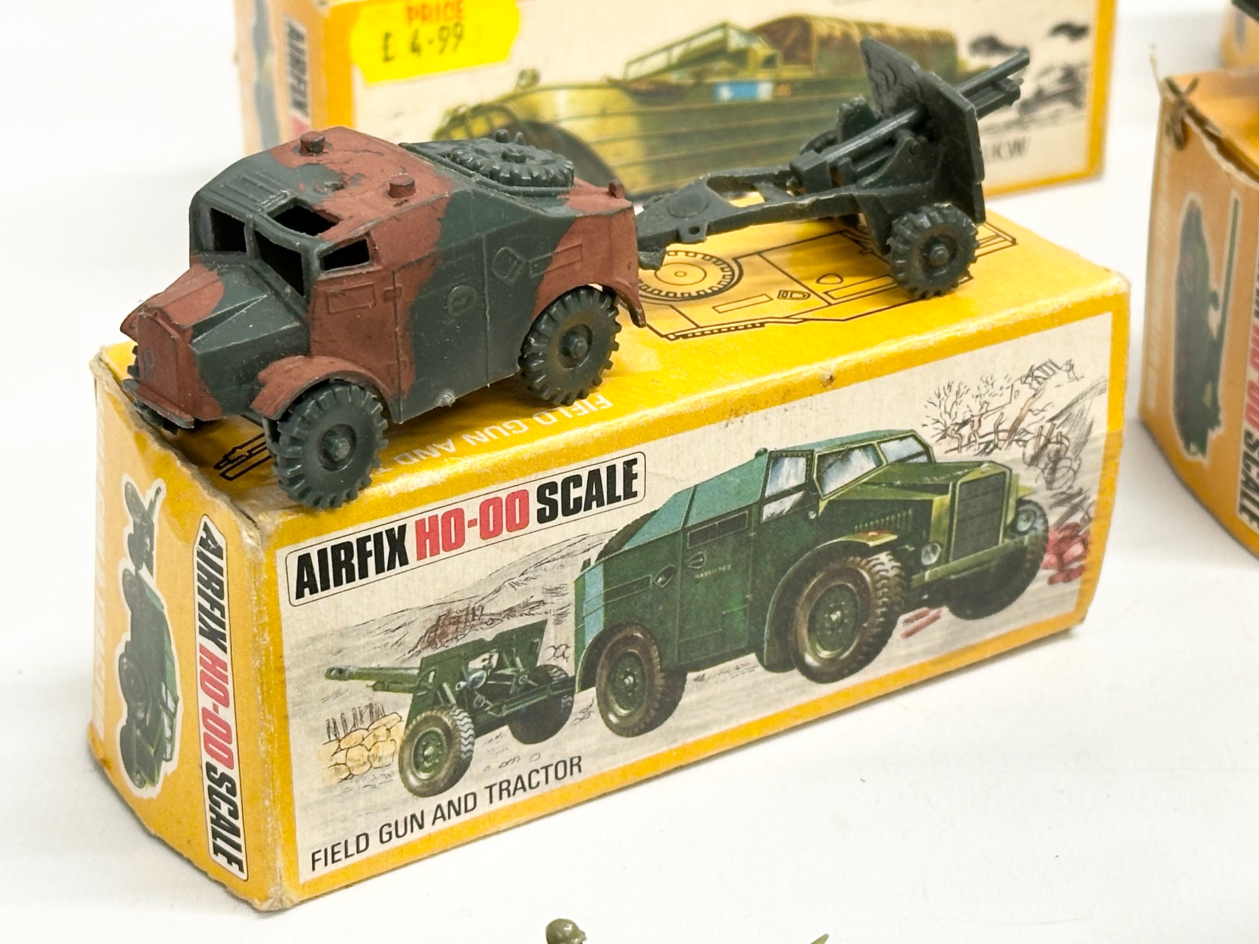 A collection of vintage Airfix HO-OO scale vehicles with boxes and soldiers. - Image 4 of 12