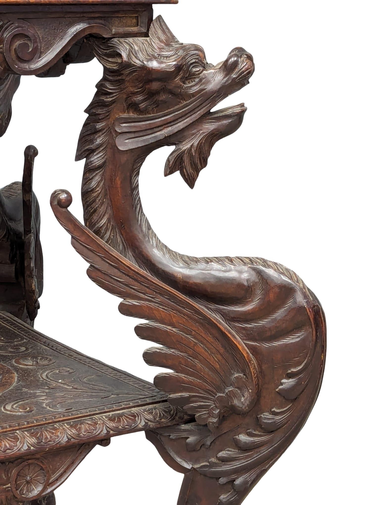 A large Late 19th Century Italian carved walnut 2 tiered table with 4 carved griffin figures.66x73. - Bild 7 aus 7