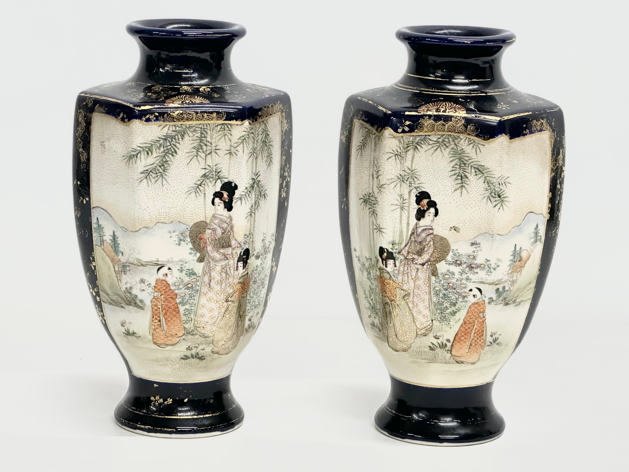 2 pairs of Early 20th Century Japanese vases. Signed by Kusube for Satsuma. Circa 1900. 13x25cm - Image 2 of 8