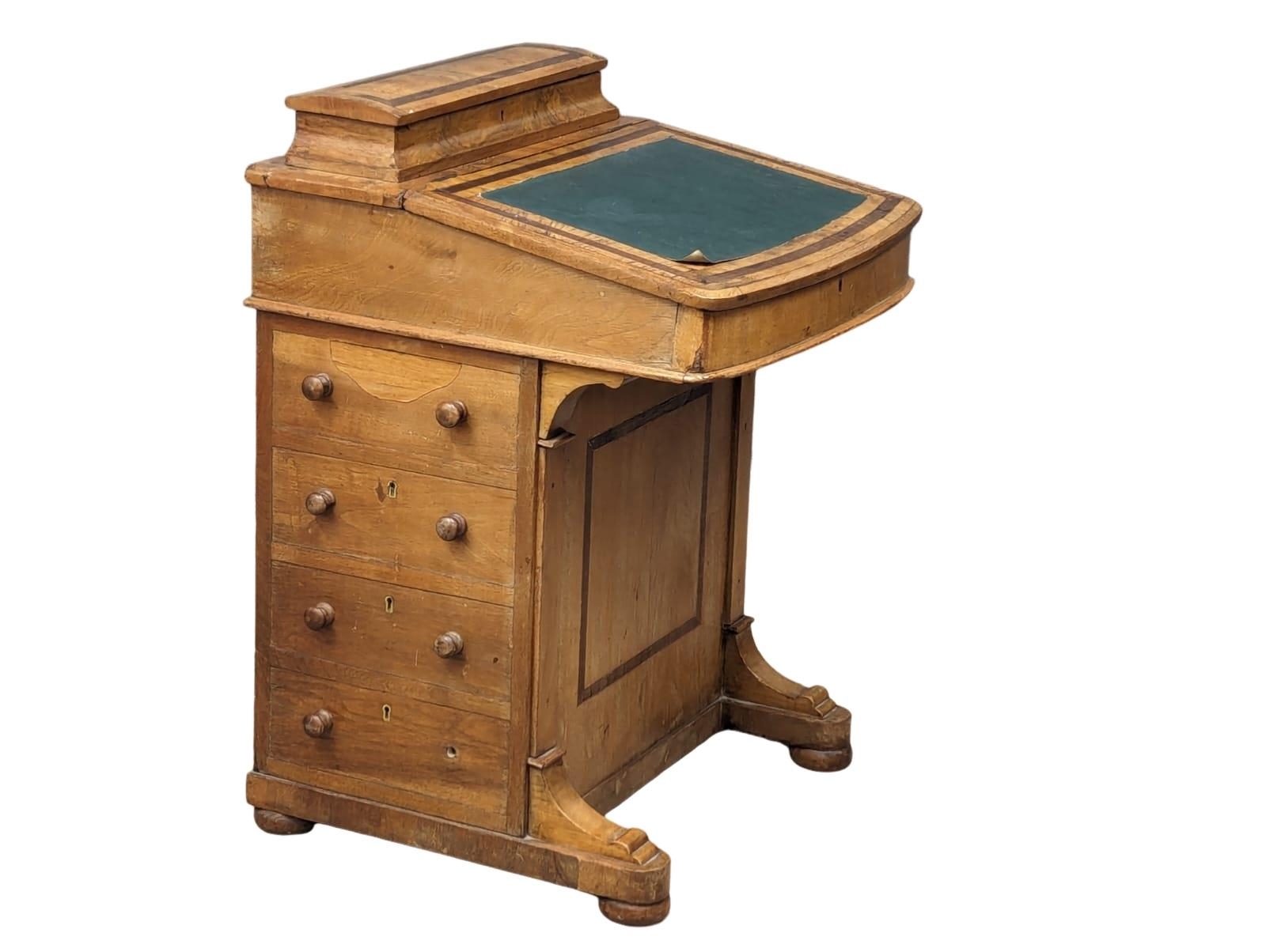 A Victorian walnut Davenport desk with maple interior. - Bild 4 aus 10