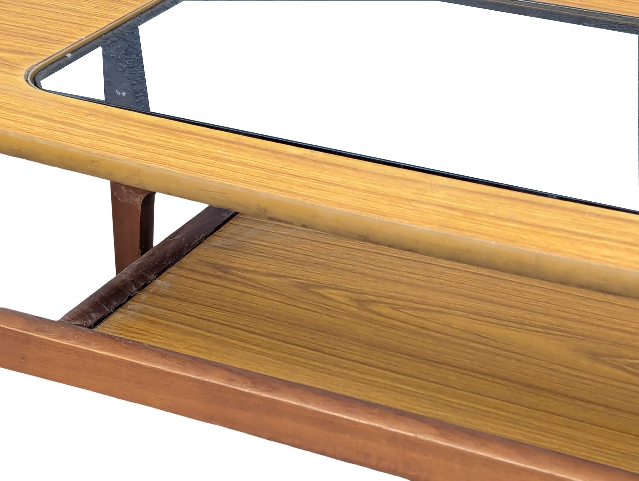 A Mid Century teak 2 tiered coffee table with smoked glass. 136x50x43cm - Image 2 of 5