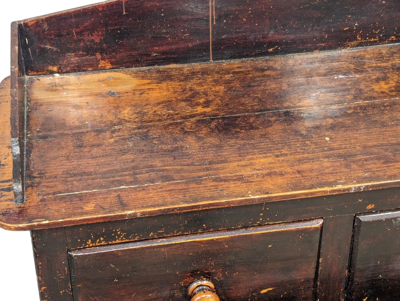 A Victorian pine gallery back chest of drawers with original paintwork. 95x45x115cm - Image 4 of 7