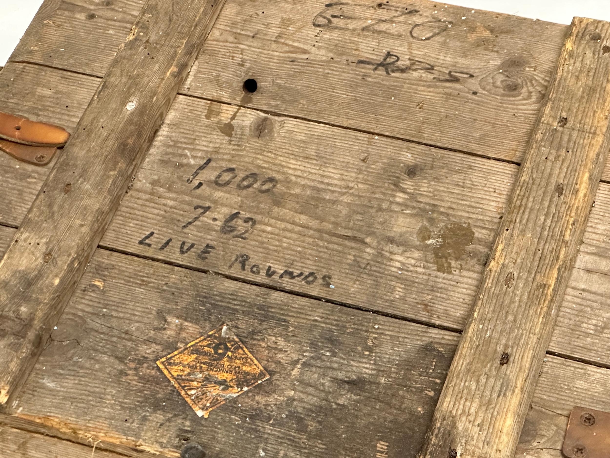 A WWII wooden ammunition crate. 45x36x15cm - Image 3 of 5