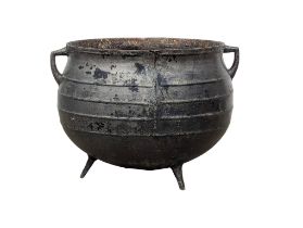 A large Early 20th century cast iron garden planter / cauldron. 51x40cm