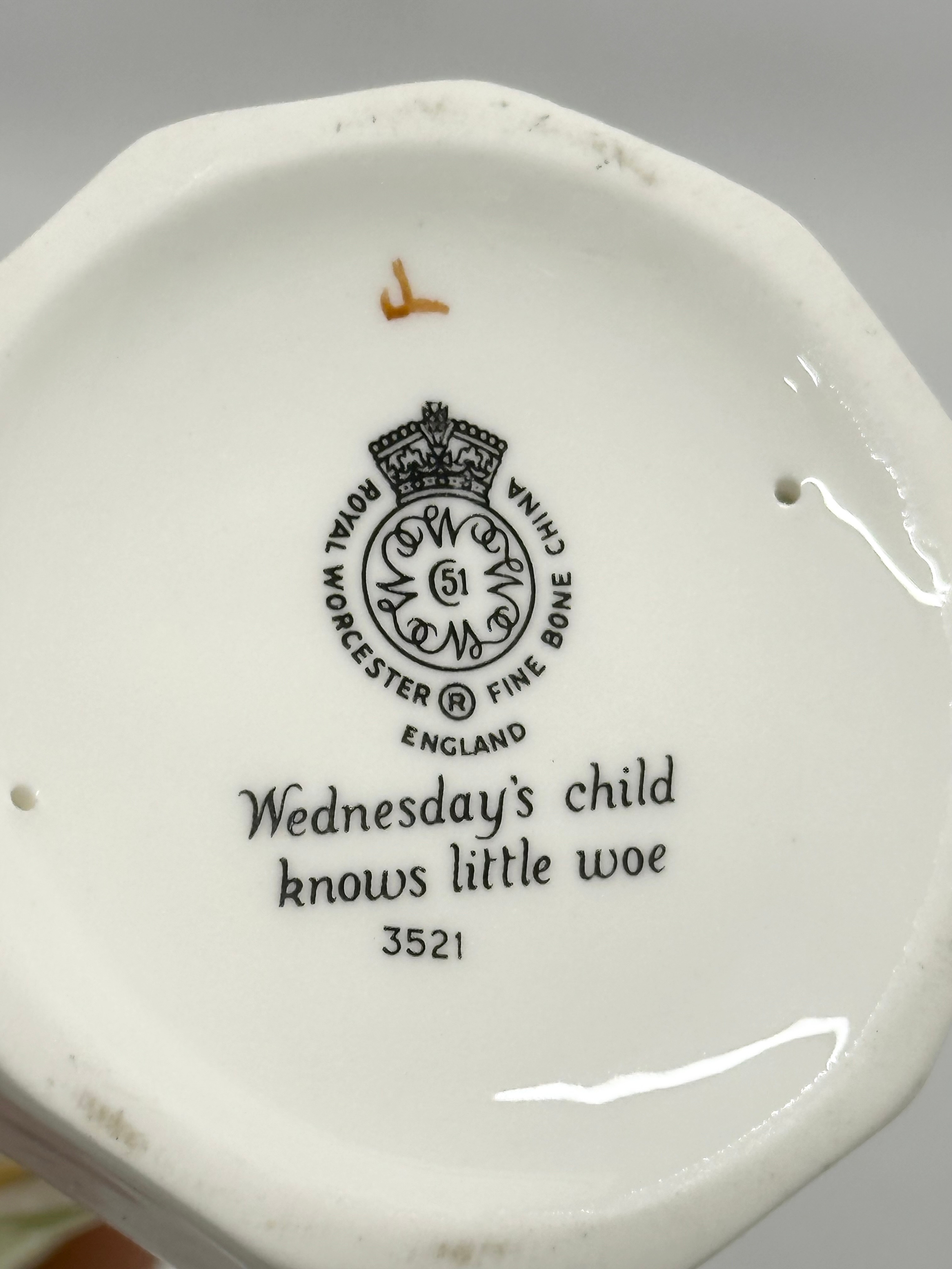 Royal Worcester. Tuesdays Child is Full of Grace. Wednesdays Child Knows Little Woe. 22cm - Image 4 of 5