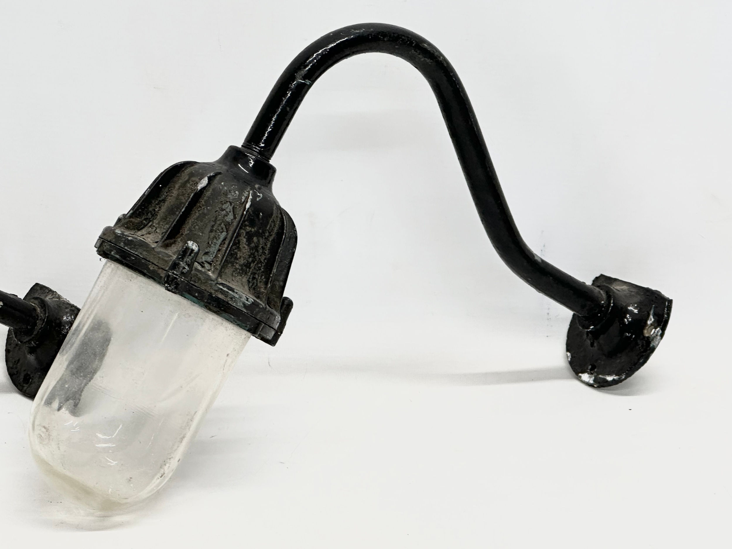 A pair of vintage industrial swan neck wall lights. 35x35cm - Image 2 of 5