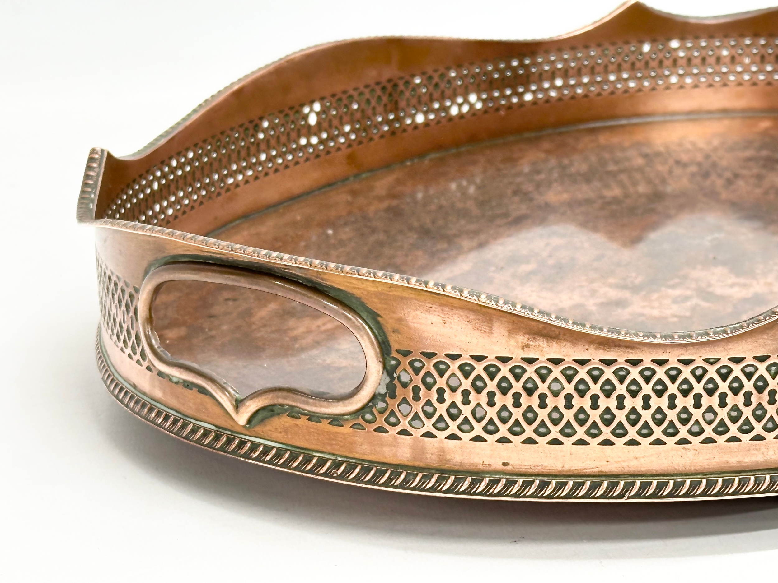 A Late 19th Century copper serving tray. 1890-1900. 41x30.5x7cm - Image 3 of 5