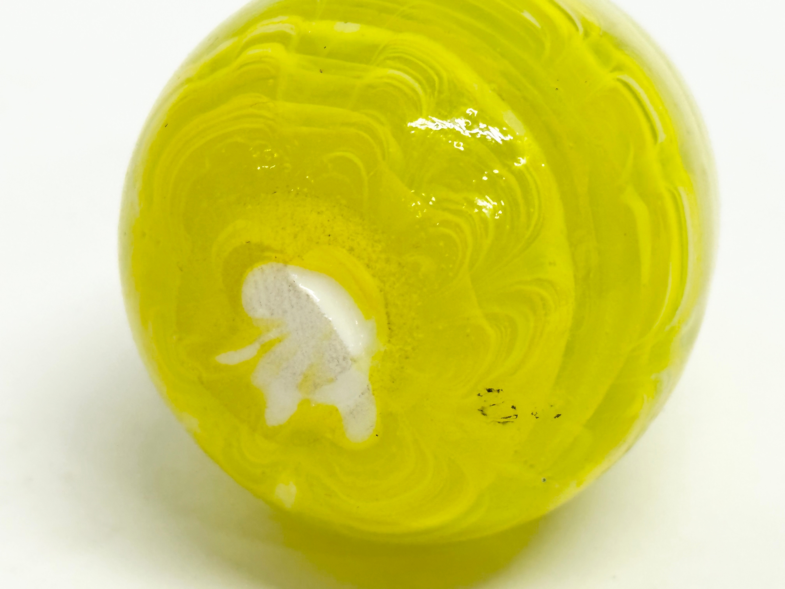 A Late 19th Century Victorian glass paperweight. 6cm - Image 4 of 4