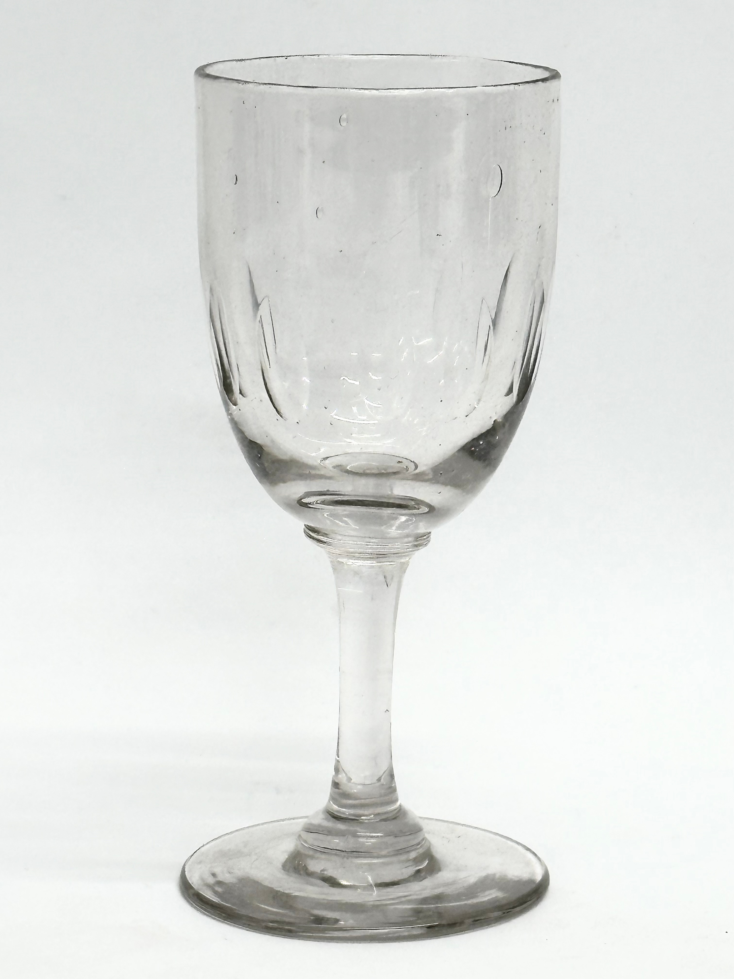 A set of 6 Mid 19th Century Victorian lens slice cut Port glasses. Circa 1850-1870. 11.5cm, 12cm. - Image 3 of 4
