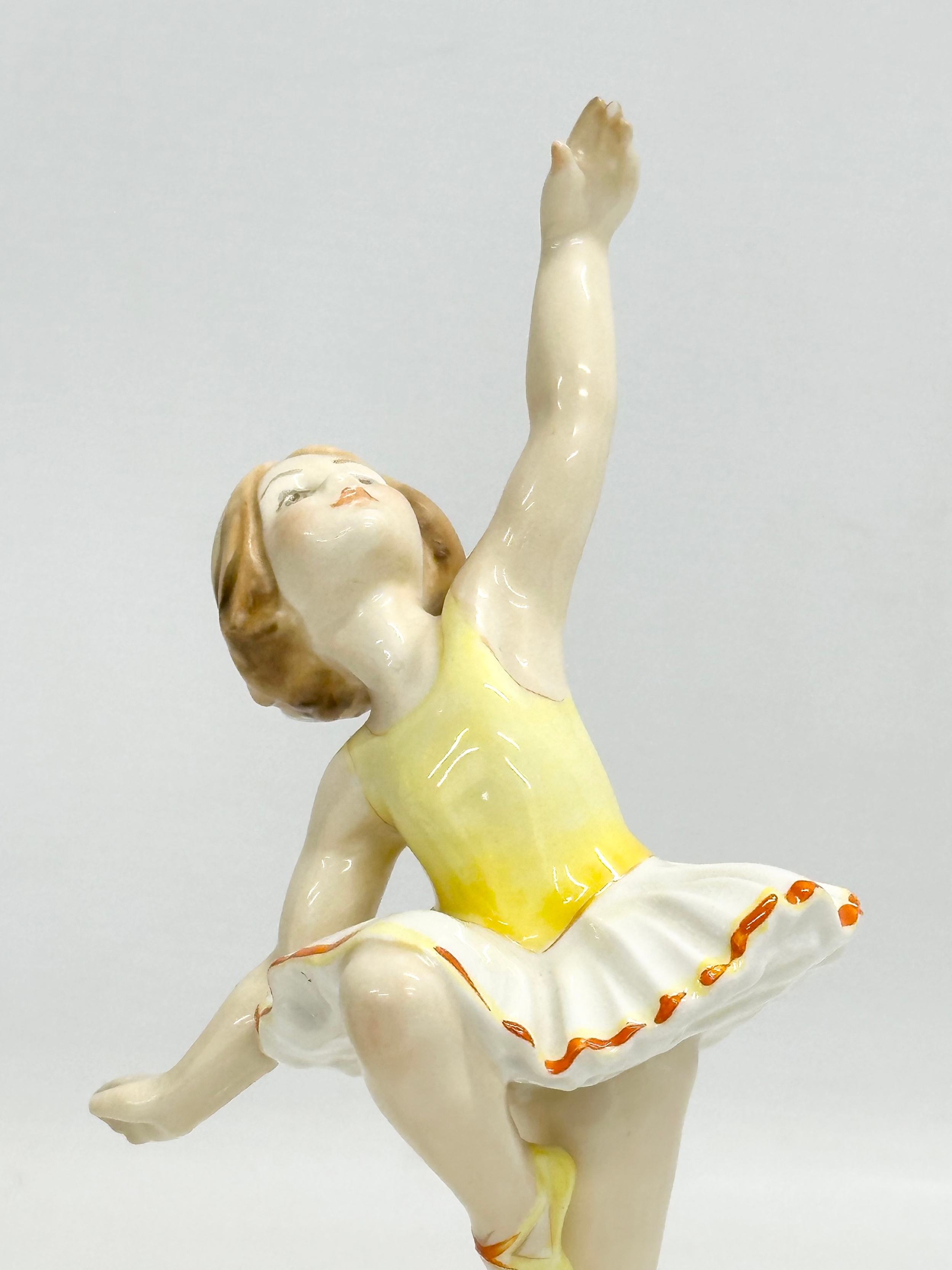Royal Worcester. Tuesdays Child is Full of Grace. Wednesdays Child Knows Little Woe. 22cm - Image 2 of 5