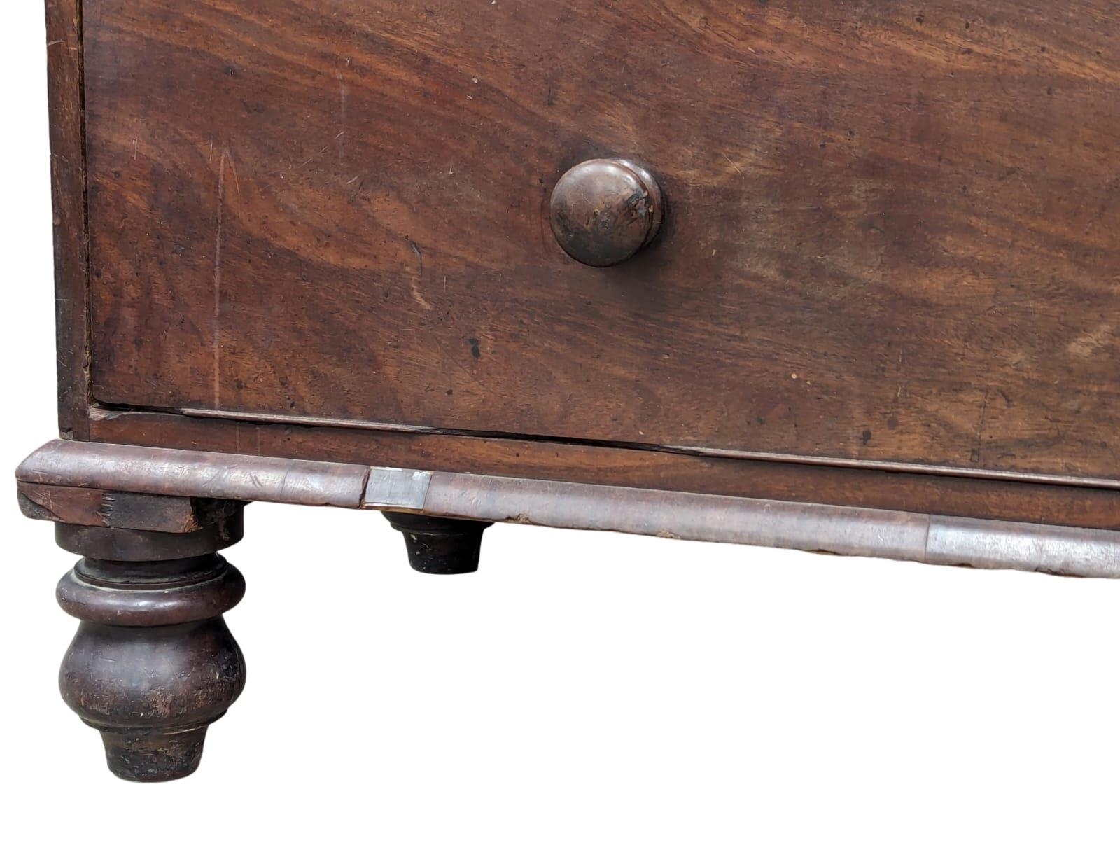 A large Victorian mahogany chest of drawers. 122x56.5x121.5cm - Image 3 of 7